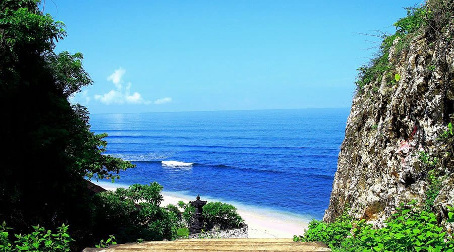 Bali Beyond the Crowds, a travel blog tour into secret beaches and slow morning